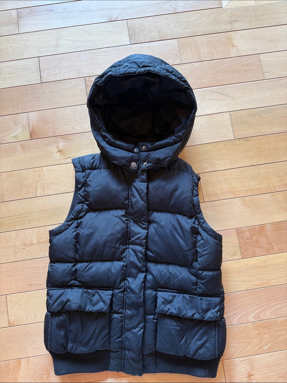 GAP Women’s Black Hooded Puffer Vest